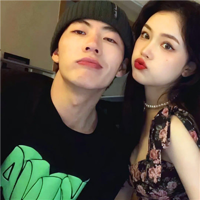 头像2023最火情侣好看(精选62张)