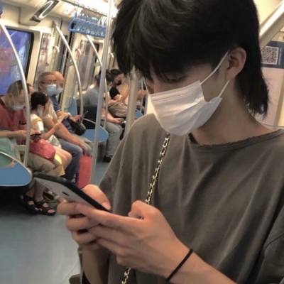 露脸头像男干净(精选29张)