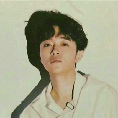 一个人的头像男生 帅气的单人头像图片