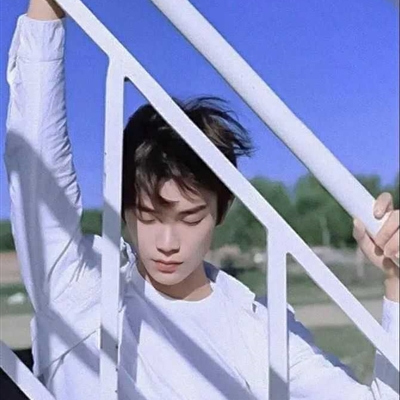 一个人的头像男生 帅气的单人头像图片