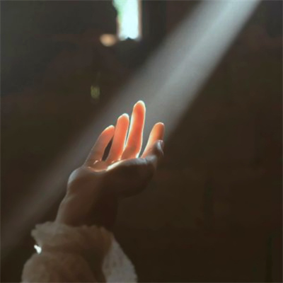 极简头像女高级 日系风格头像女生