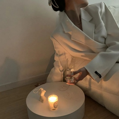 极简头像女高级 日系风格头像女生