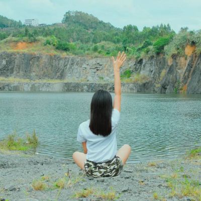 文艺清新气质女生头像背影(14张)