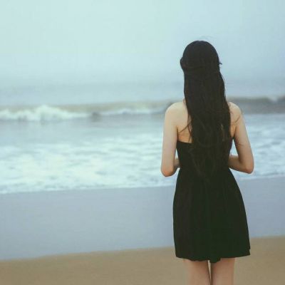 文艺清新气质女生头像背影(14张)