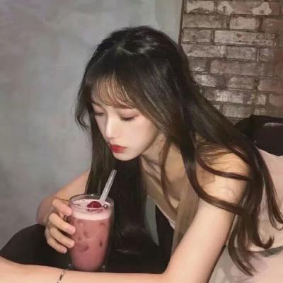 侧面头像女生唯美漂亮(24张)