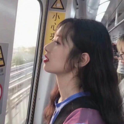 侧面头像女生唯美漂亮(24张)