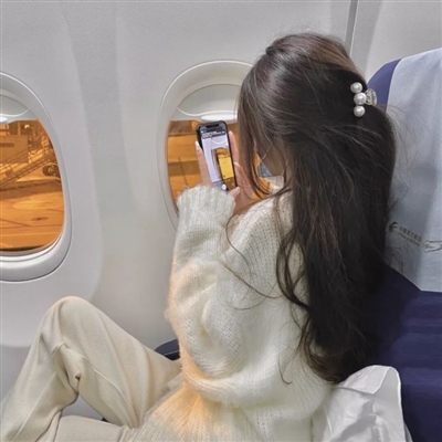 优质干净女生头像可爱(16张)