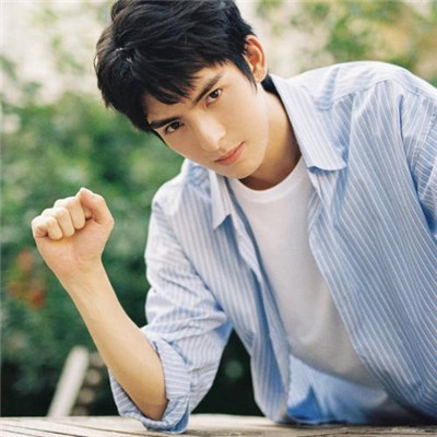 2023新款好看的头像(24张)