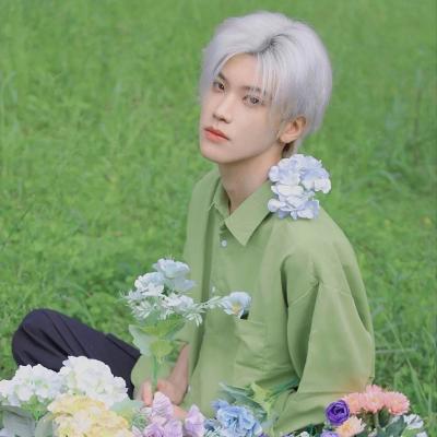 史上最好看的头像男生高冷(精选24张)