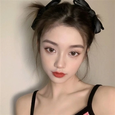 惊艳到爆的女生头像(精选28张)