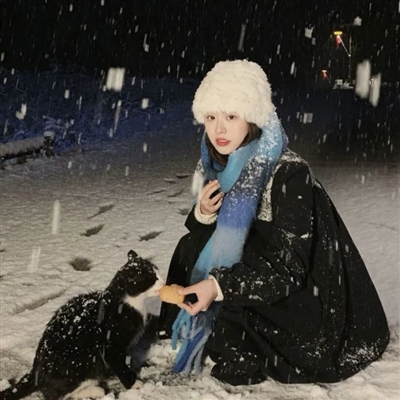 惊艳到爆的女生头像(精选28张)