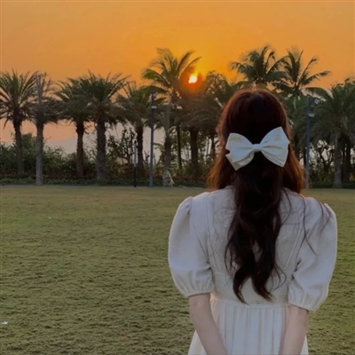 惊艳到爆的女生头像(精选28张)