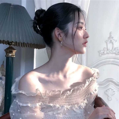 超级惊艳的女生头像(精选18张)