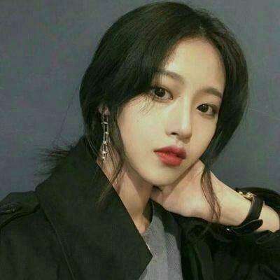 比较吸引人的抖音头像女生(24张)