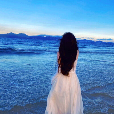 女人最适合的抖音头像背影(精选18张)