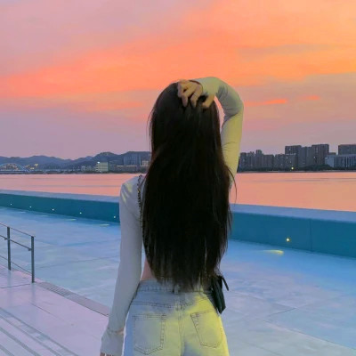 女人最适合的抖音头像背影(精选18张)