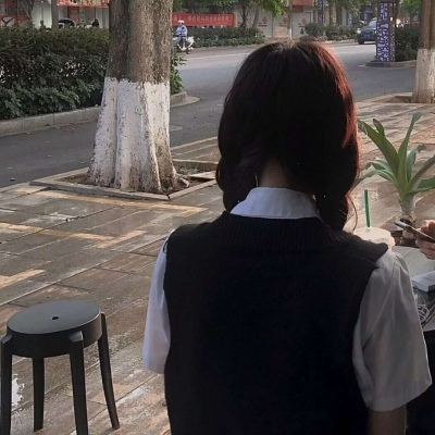 单人头像女生霸气不露脸(16张)