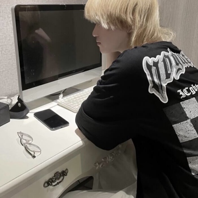 年轻人微信头像图片男士(精选28张)