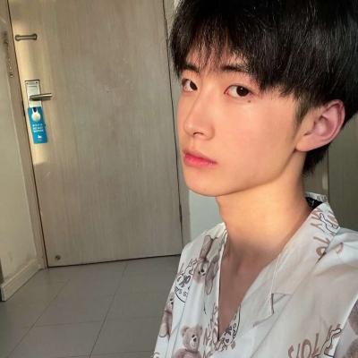 年轻人微信头像图片男士(精选28张)