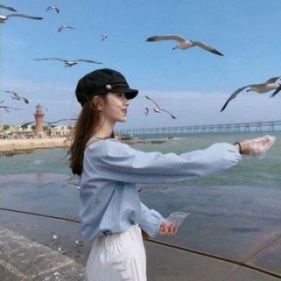 清新蓝色森系女生头像(精选16张)