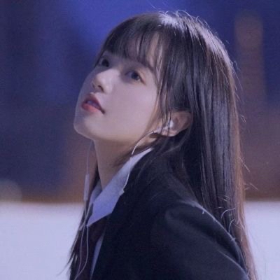 清新蓝色森系女生头像(精选16张)