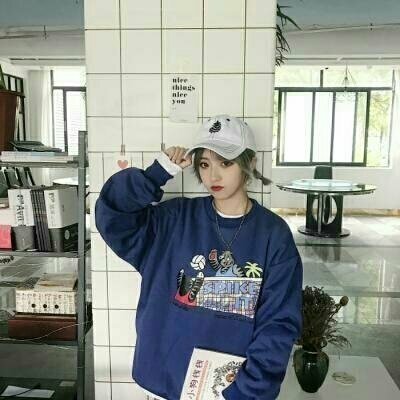 清新蓝色森系女生头像(精选16张)