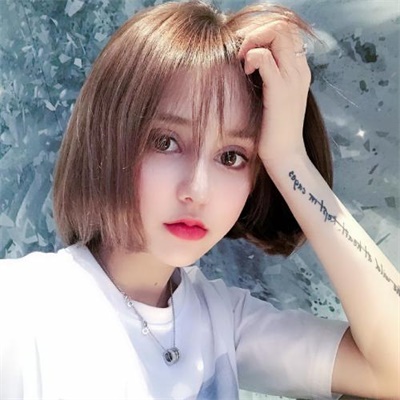 头像图片2023最火爆学生女(精选28张)