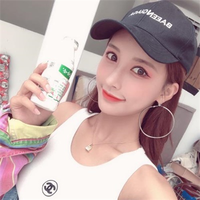 头像图片2023最火爆学生女(精选28张)