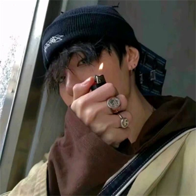 2023最火微信男士头像(22张)