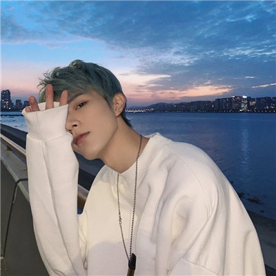 2023最火情绪头像男(24张)