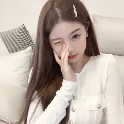 2023最火头像少女图(精选16张)