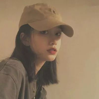 很丧的微信头像女(精选16张)