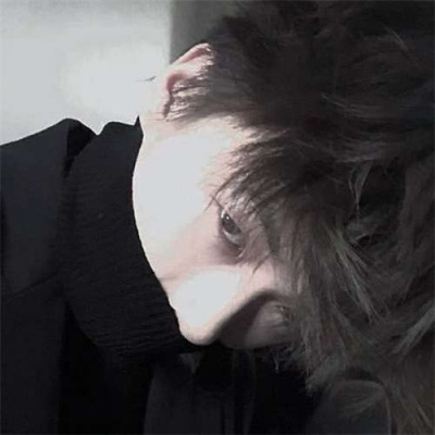 很丧的微信头像男(精选18张)