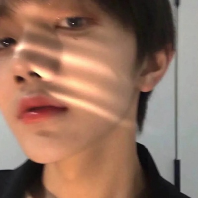 很丧的微信头像男(精选18张)