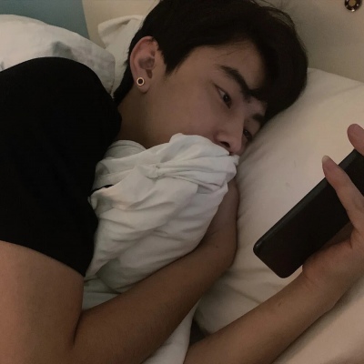 很丧的微信头像男(精选18张)