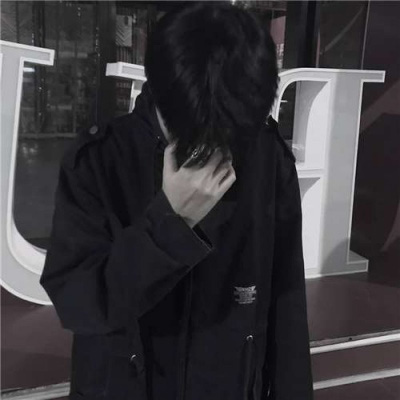 很丧的微信头像男(精选18张)