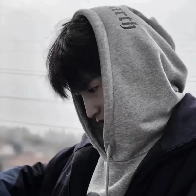 很丧的微信头像男(精选18张)