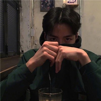 80后成熟稳重的微信头像(16张)