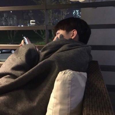 80后成熟稳重的微信头像(16张)