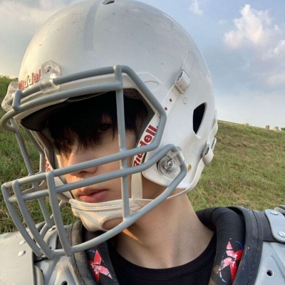 适合年轻人的微信头像男生(24张)