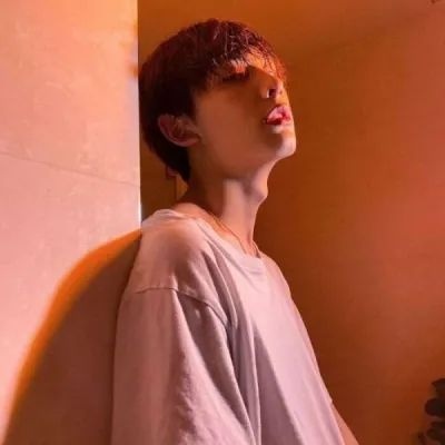 适合年轻人的微信头像男生(24张)