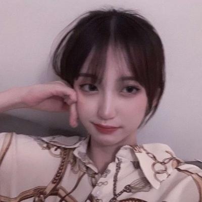 抖音2023最火女生头像(24张)