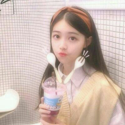 抖音2023最火女生头像(24张)