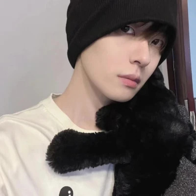 2023年男生最帅气头像(22张)