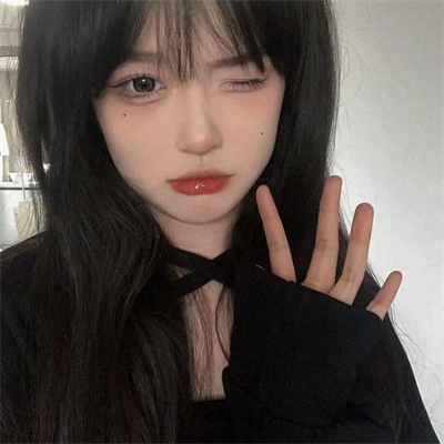 2023最火爆的拽姐头像(精选16张)