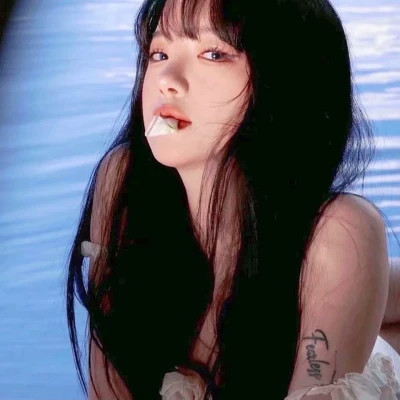 女生2023年最帅的头像(精选24张)