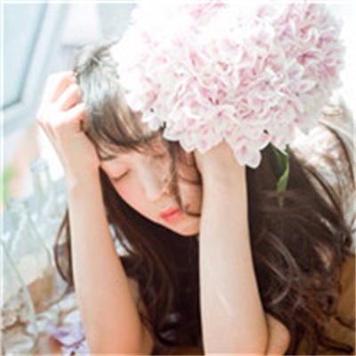 2023年最火女生生头像(24张)