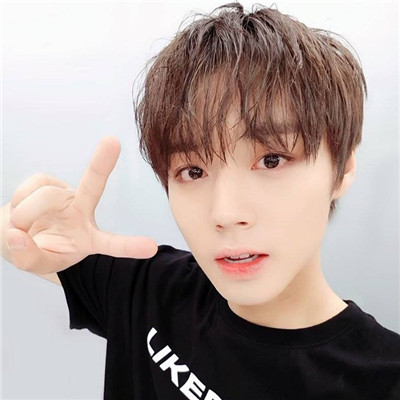 2023年最火的男生头像(精选20张)