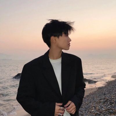 2023男生最火头像(24张)