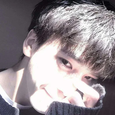 2023男最火微信头像(22张)